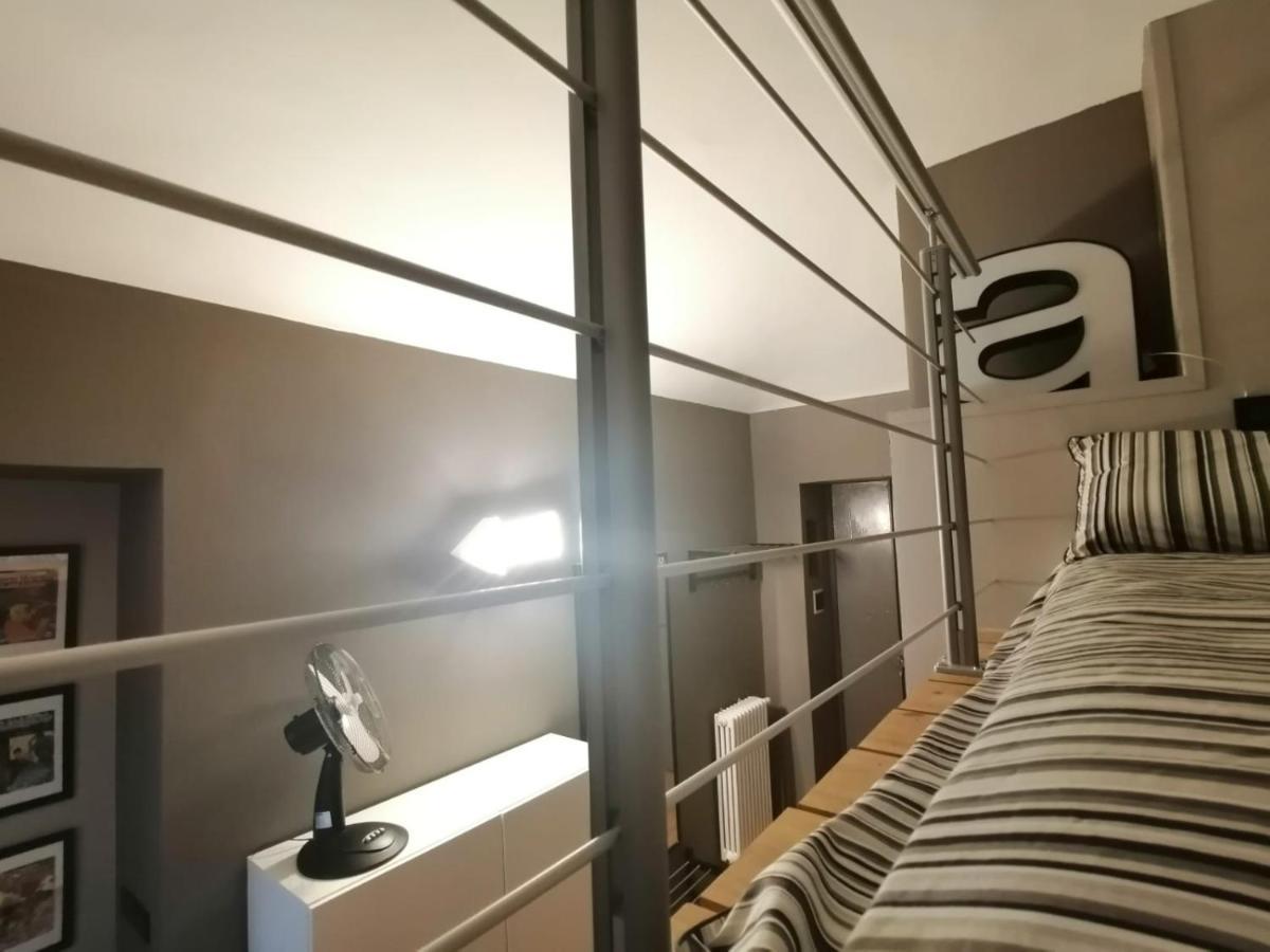 Apartamento La Finestra Sul Balon Turín Exterior foto